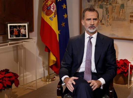 El Rey defiende que las instituciones deben 