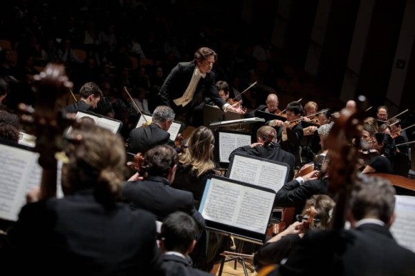 Gustav Mahler, Gustavo Gimeno y la OCV ofrecen el mejor regalo posible

