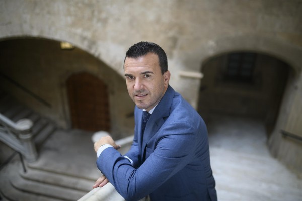 Mompó pide confiar en los alcaldes: 