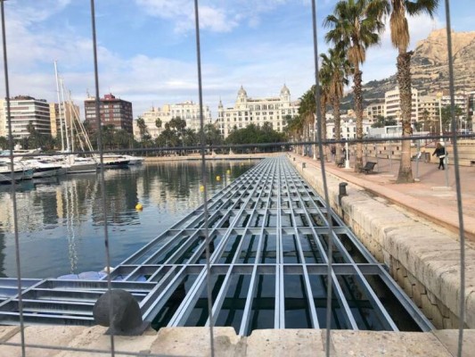 El Club de Regatas de Alicante cree que el paseo volado afectará a la sección del remo y a la actividad portuaria
