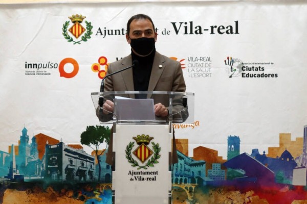 Vila-real prevé que las placas solares en los colegios supondrán un ahorro de hasta 45.000 euros