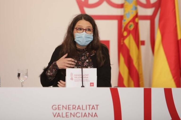 Oltra aclara que no se pedirá el pasaporte covid en las terrazas de los bares
