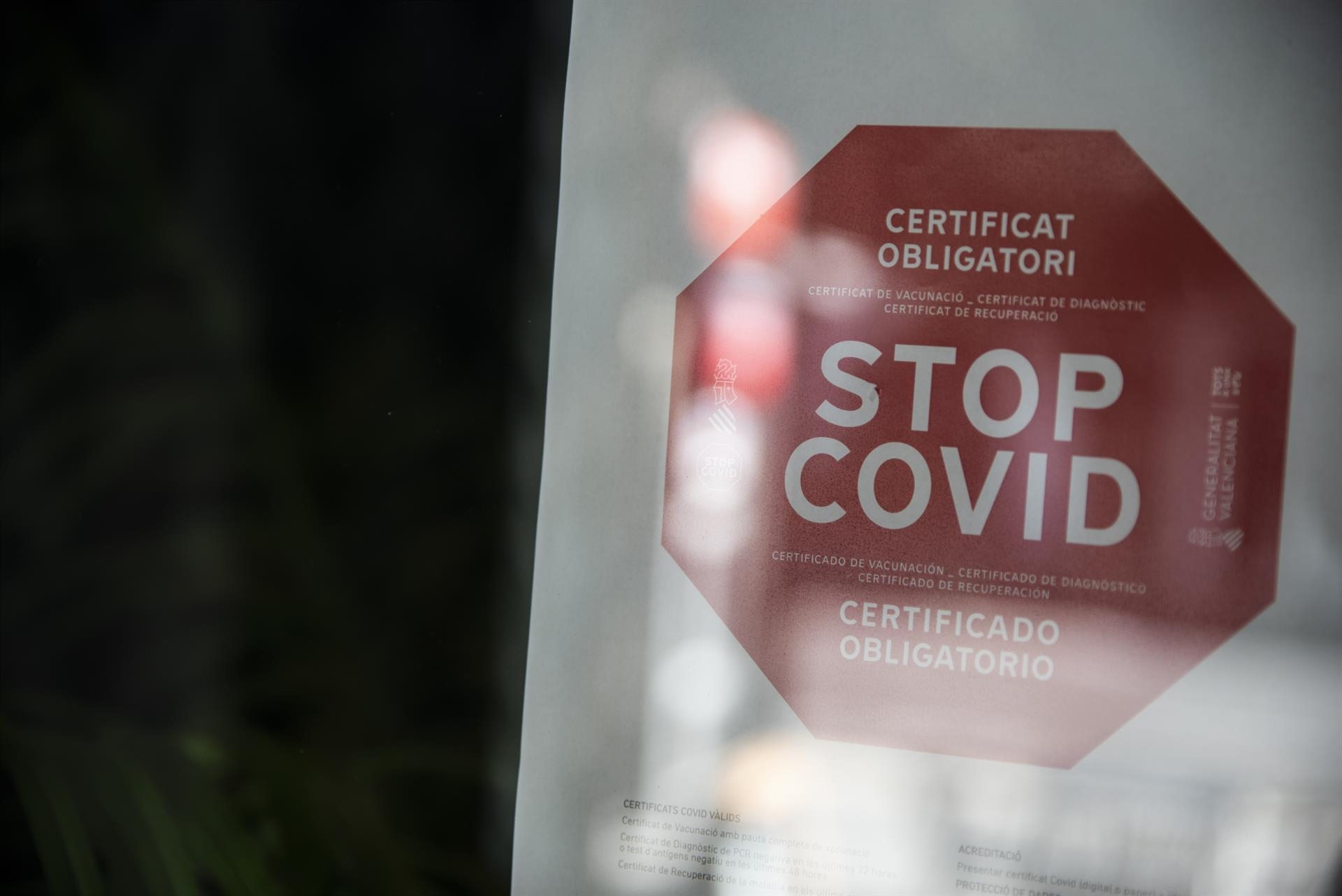El DOGV publica la ampliación del pasaporte covid a toda la hostelería, cines, teatros y gimnasios