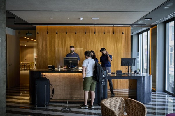 Las pernoctaciones hoteleras se quintuplican en noviembre pero siguen por debajo del nivel de 2019