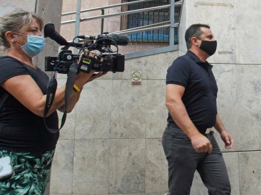 La Fiscalía pide inhabilitar 12 años al alcalde de La Nucía por 'colarse' en la vacunación de la covid