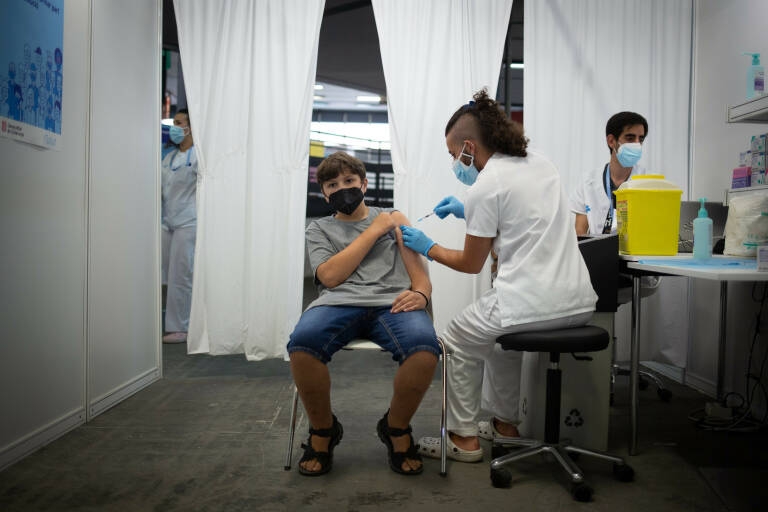  Casi 600.000 niños menores de 12 años han recibido ya la primera dosis de la vacuna contra la covid