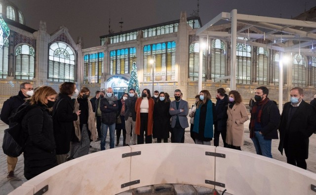 La plaza de Brujas de València se reabre antes de Navidad tras la primera fase de las obras