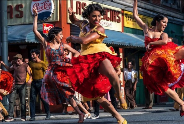 Las salas de cine se ponen nostálgicas con 'West Side Story' y 'Matrix'