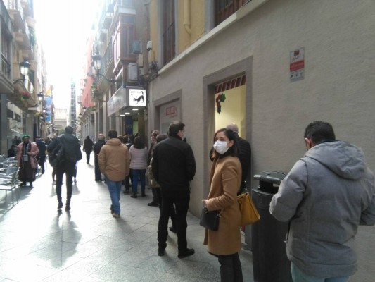 Los murcianos compran un 15,13 % más de lotería este año 
