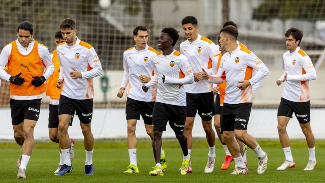 El Valencia cederá a cuatro jóvenes promesas al club georgiano Saburtalo
