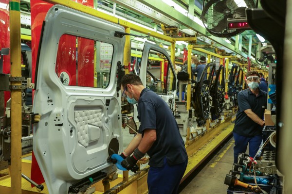 Ford redobla la presión sobre Almussafes ante el respaldo institucional alemán a Saarlouis