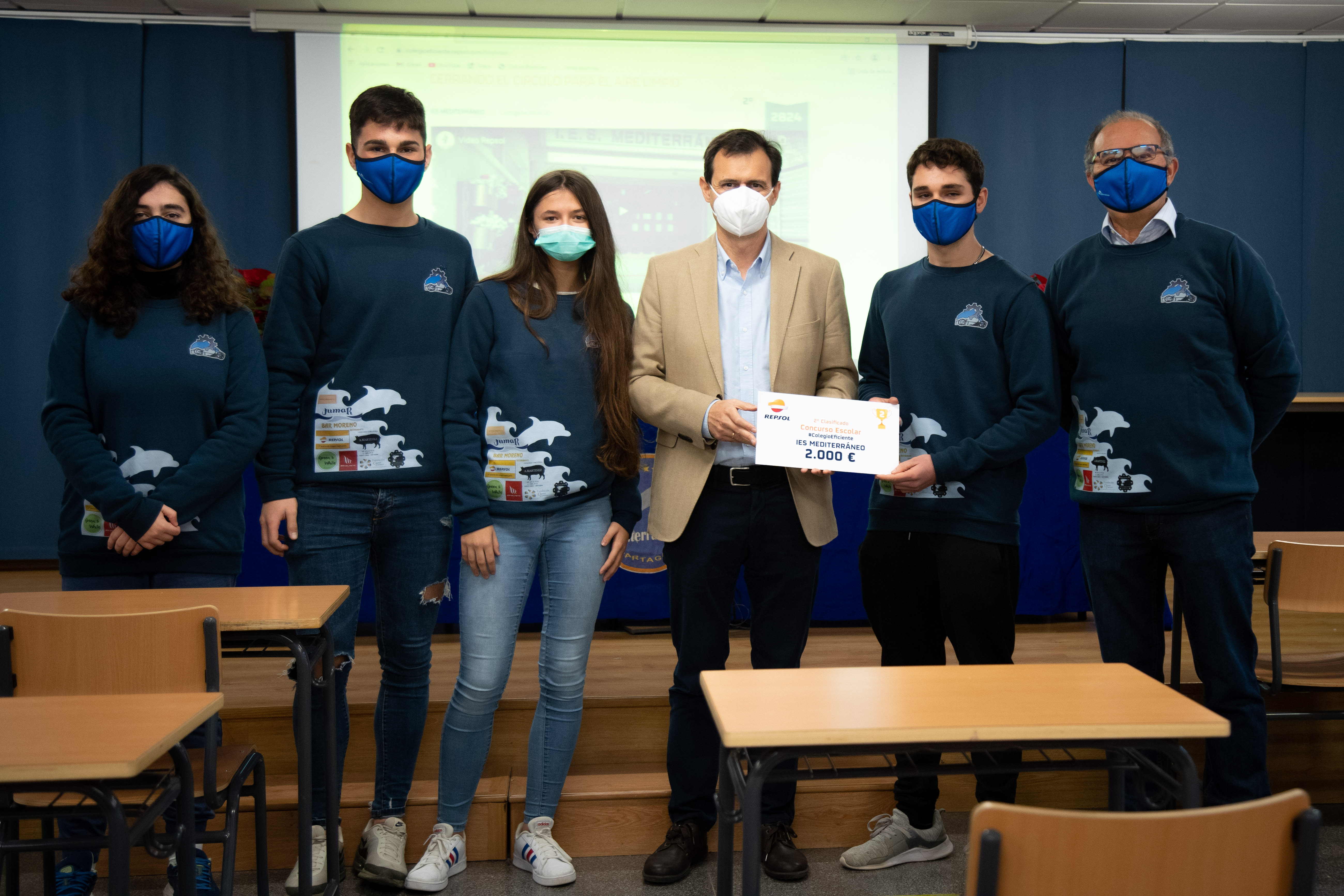 Repsol entrega al IES Mediterráneo el segundo premio de su concurso nacional de Economía Circular