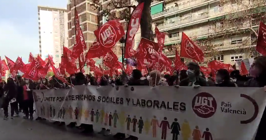 Trabajadores del sector de la limpieza se manifiestan en València por un convenio justo
