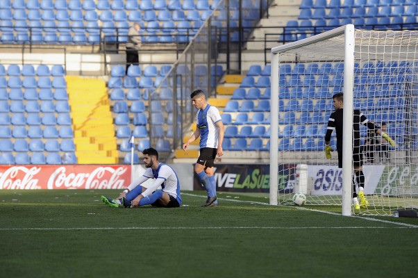Fernando Román se perderá el partido de Lleida