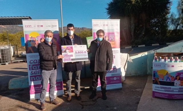 La campaña solidaria 'Ninguna familia sin Navidad' del Consorcio Palancia Belcaire consigue 5.800 euros