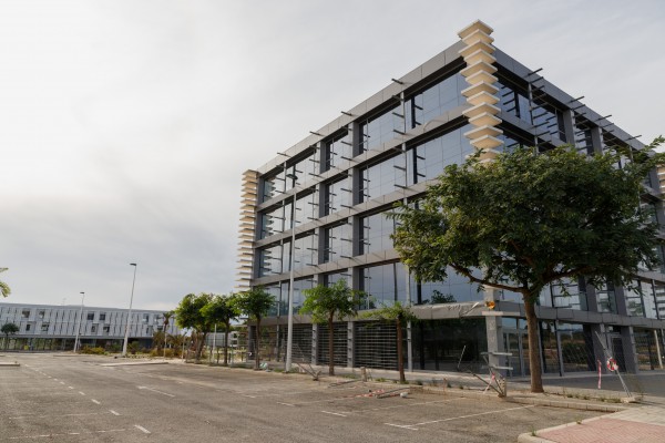 La UMH solo entrará en el Campus Tecnológico con financiación europea o ajena: prioriza adquirir el edificio