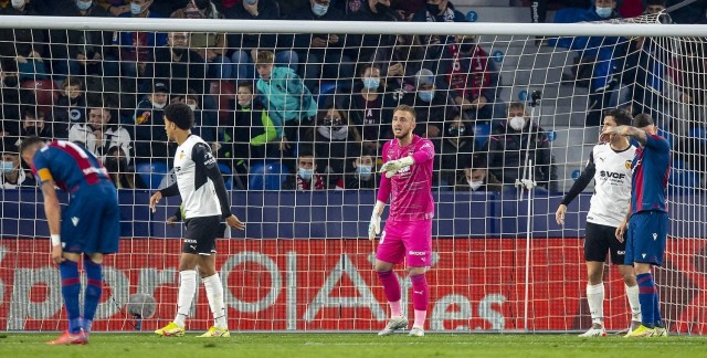 Cillessen está a un nivel de portero 'Top'