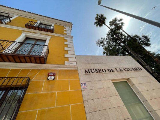 El Museo de la Ciudad acoge, desde el próximo martes, la exposición ‘Juguetes murcianos’, de Carlos Fuentes

