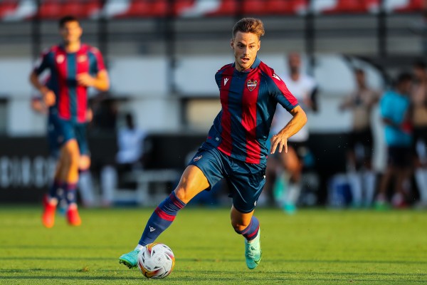 Dani Gómez despierta al son de Alessio 