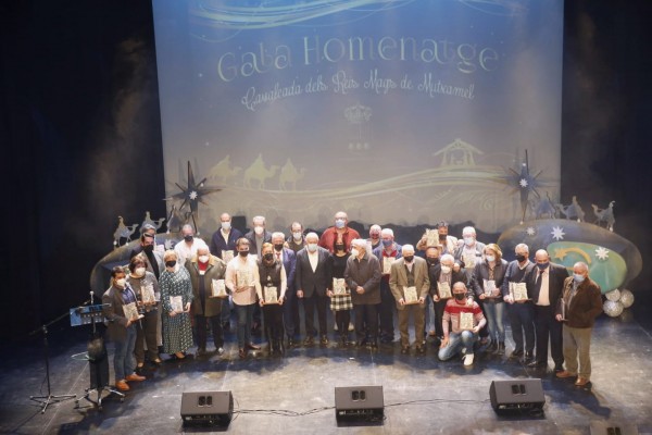 Mutxamel homenajea a su Cabalgata de Reyes tras lograr la declaración de Fiesta de Interés Turístico