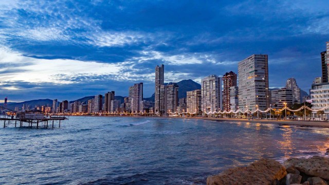 La campaña de bonos descuento #benidormtedamas supera ya las 80.000 descargas en apenas dos días 
