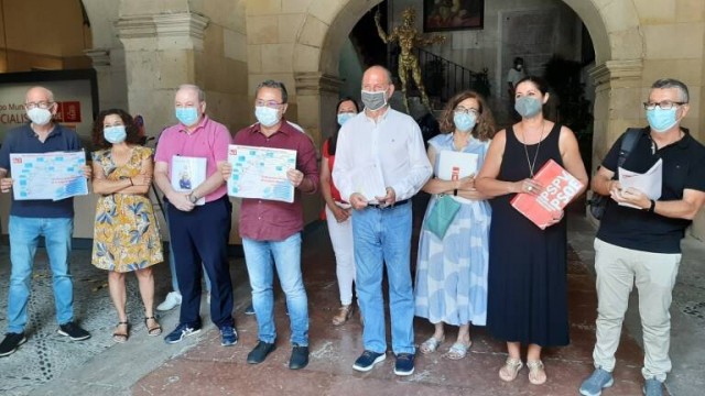 El PSOE avisa de colapso en la tramitación de la renta de inclusión en Alicante por falta de personal