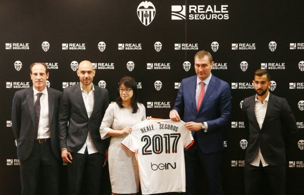 El Valencia CF presenta a su nuevo patrocinador, Reale Seguros