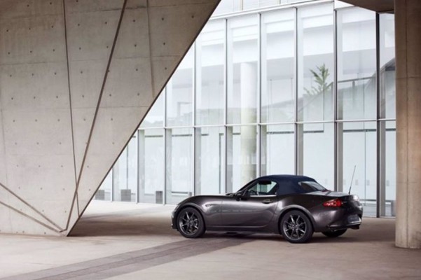 Mazda inicia la recepción de pedidos del nuevo MX-5, que llegará a España en enero