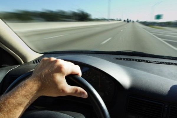 Investigadores diseñan un sistema de bajo coste que detecta fatiga en conductores y ayuda a prevenir accidentes