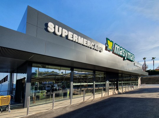 Masymas supermercados (Juan Fornés Fornés) reabre en Chiva con su nuevo modelo de tienda 