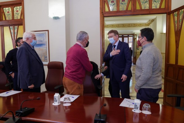 El Castellón presenta al president Puig los actos del centenario del club
