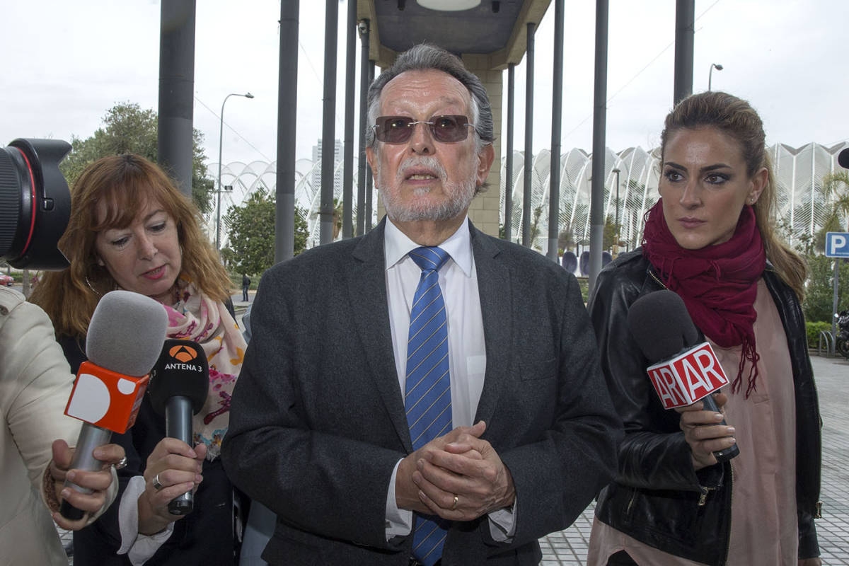 El PP no irá a juicio por el blanqueo en València después de que la Audiencia le archive la causa
