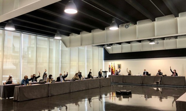 El bipartito de Elche saca adelante su presupuesto para 2022 en solitario y con polémica por las enmiendas