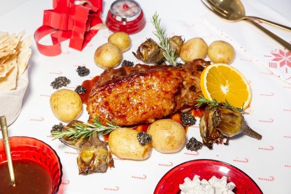 Tonyina prepara las comidas y cenas navideñas con los cofres de la emoción
