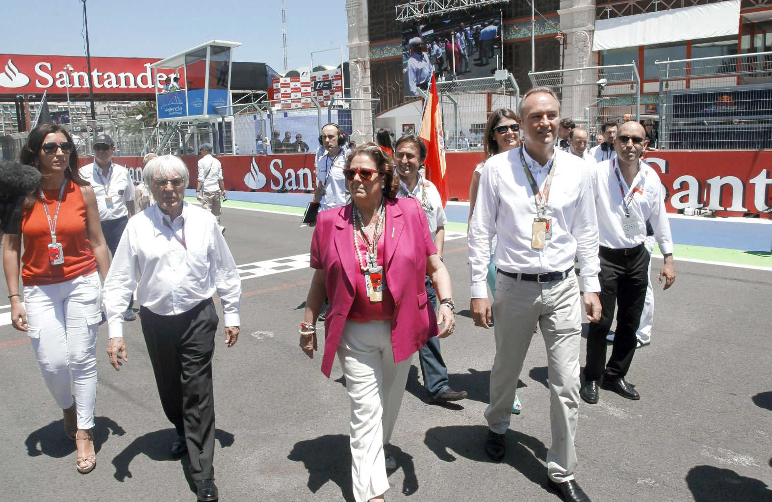 Bernie Ecclestone, Rita Barberá y Alberto Fabra, en el Gran Premio celebrado en 2012 en Valencia. VP - 