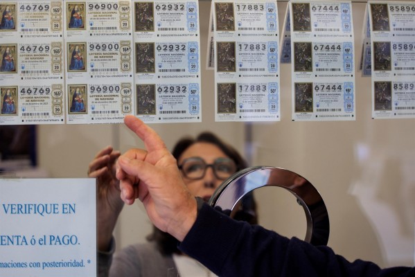 ¿Y si me toca el Gordo?: un piso a los hijos, poner calefacción, un viaje...
