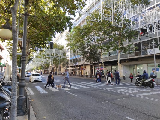  España suma 27.140 casos y 77 muertes por covid, mientras la incidencia sube 20 puntos hasta 441