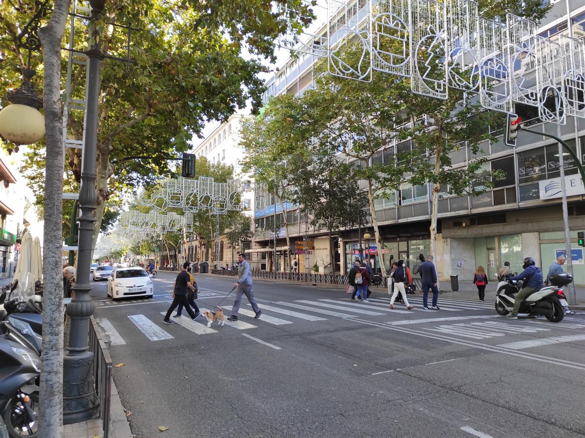  España suma 27.140 casos y 77 muertes por covid, mientras la incidencia sube 20 puntos hasta 441