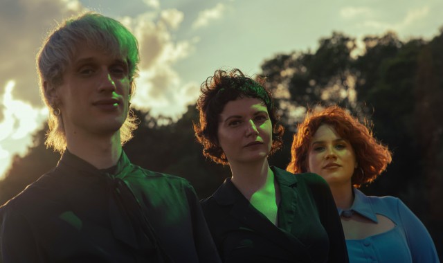 Amor Butano suman a Ciberchico y Leftee en su nuevo single, 'Tifón Salinas'
