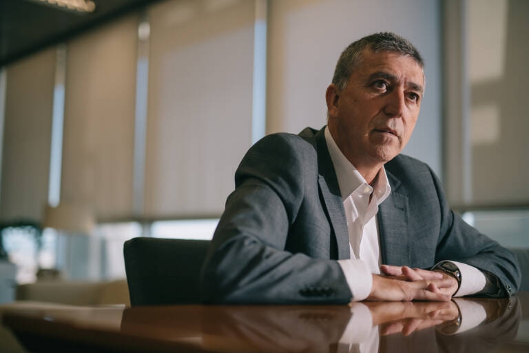 Climent anuncia nuevas líneas de ayuda en 2022 para fomentar la artesanía y el comercio local