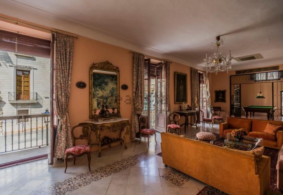 Así es el palacio señorial del Marqués de Rafal que la Generalitat quiere comprar en Orihuela