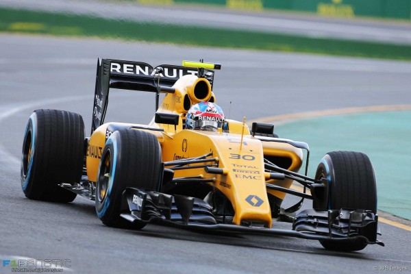 Mapfre busca acelerar en bolsa montada en un Renault de Fórmula 1