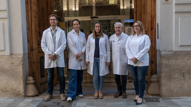 Elisa Alcayde presenta su candidatura a las elecciones del Colegio de Farmacéuticos de Valencia