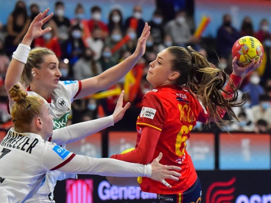 España tumba a Alemania y pasa a semifinales