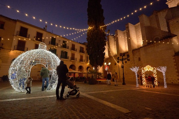 Gandia recupera la programación navideña con mercados, ferias y la tradicional cabalgata de Reyes