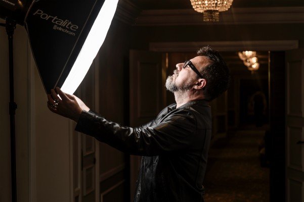 Paco Plaza: «Lo malo de las supersticiones es que me gustan todas»