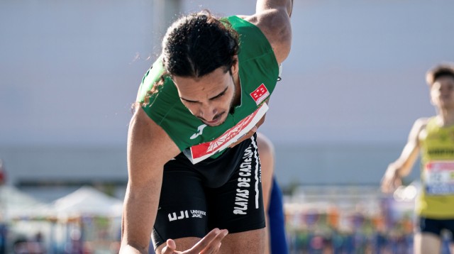 El Playas confirma la baja de Mohamed Katir y anuncia la renovación de Rodrigue Kwizera