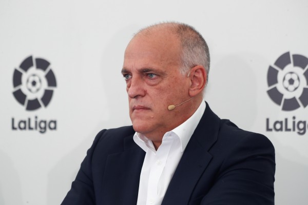 LaLiga vende sus derechos televisivos a Movistar y DAZN por 4.950 millones de euros
