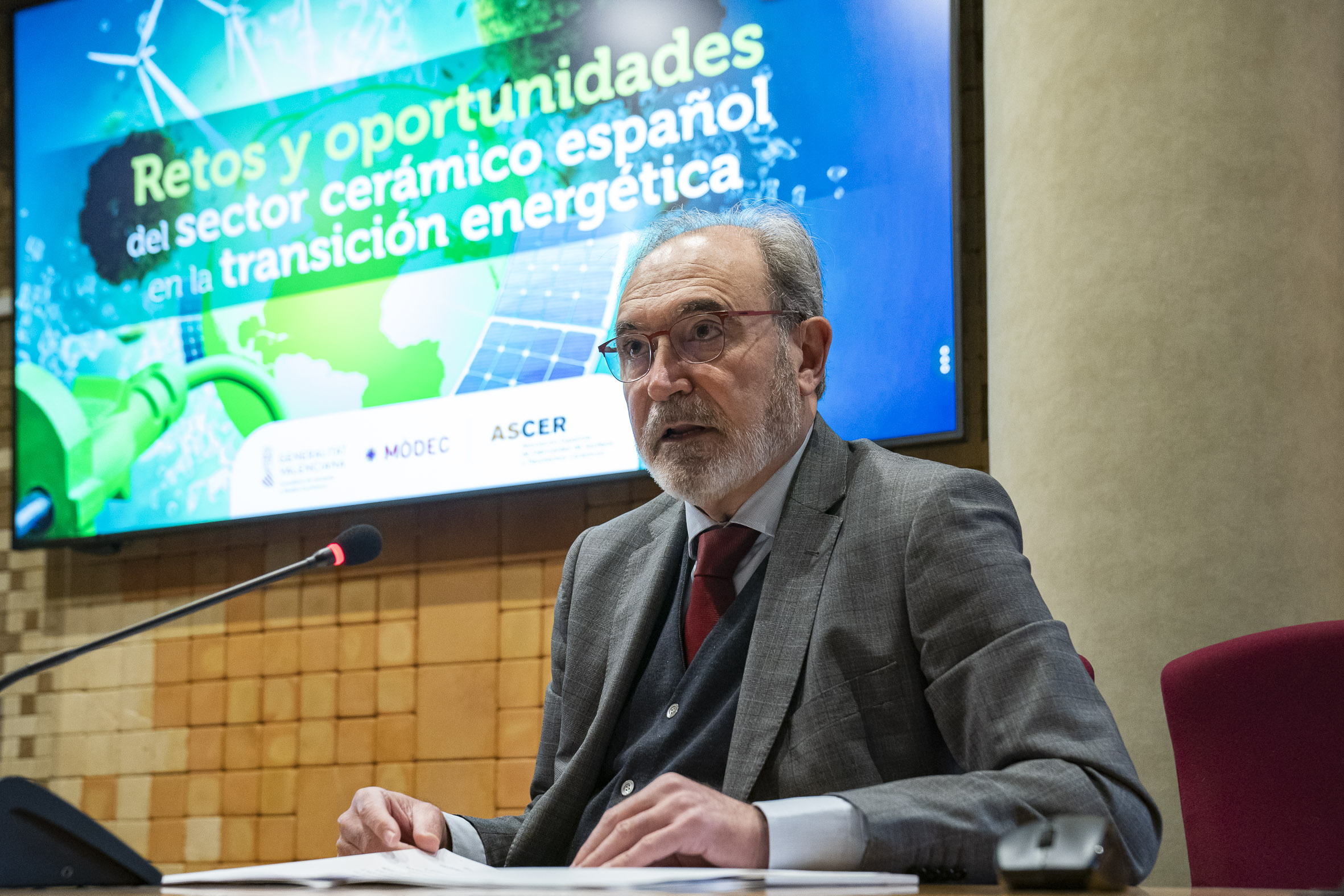 Otro lunes negro para la cerámica: el precio del gas, imparable, rebasa los 118 euros/MWh