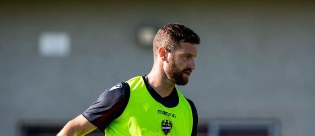 El Levante no fichará por Mustafi, aún pendiente de fecha para operarse
